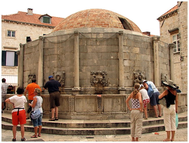 IMG_7189 Fountain of Onofrio