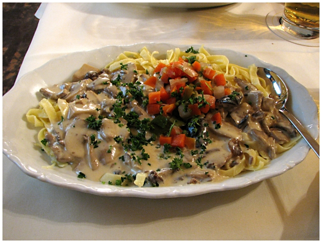 IMG_8574 Lunch at Augustiner - Mushroom pasta